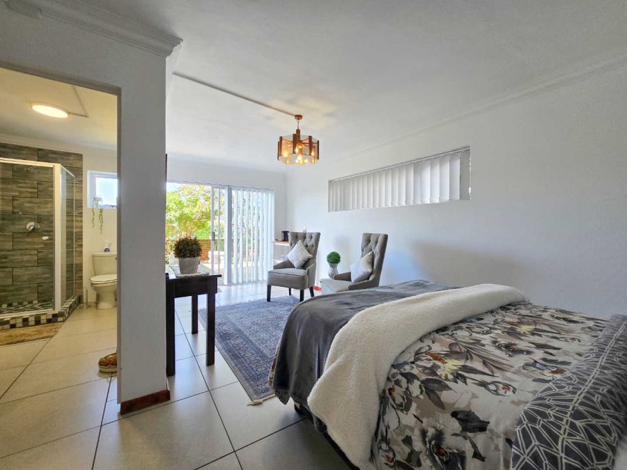 4 Bedroom Property for Sale in Stilbaai Wes Western Cape